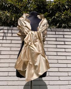 A very elegant light satin shawl for your wedding party or evening dress. Made of light organza, slightly sparkles on the sun or light. Color: champagne / beige / gold Size : 200 cm x 50cm approx You can use it as a wrap, shawl or stola. WE have matching bags in our Etsy Shop! WE accept credit cards! Satin Dupatta For Party, Silk Shawl Scarves For Evening, Silk Shawl Scarf For Party, Elegant Silk Scarves For Wedding, Fitted Silk Shawl For Party, Silk Fitted Shawl For Parties, Fitted Silk Shawl For Evening, Elegant Beige Silk Scarf For Formal Occasions, Elegant Formal Satin Dupatta