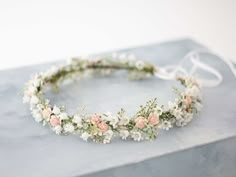 This beautiful flower crown is a lovely accessory, perfect for a party, or wedding.  Our stunning faux flowers look like the real. Head circumference:  one size fits all (adjustable) / fits adults and older children If the crown should fit the baby, after buying please give head circumference Flower Crown First Communion, Chamomile Flower Crown, Kids Flower Crown, Faux Flower Crown, Sage Green Quince, White Flower Crown Wedding, Flower Crowns Wedding, Simple Flower Crown, Crown Hairstyle