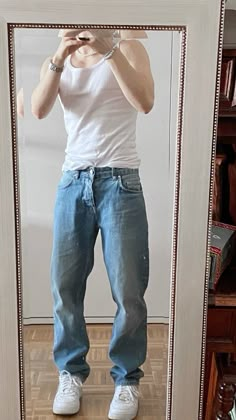 Outfits For Tall Guys, Softboy Fashion, Pantalon Mom, Indie Grunge Aesthetic, Softboy Outfits, Stile Kylie Jenner, Mens Summer Outfits, Indie Grunge, Street Style Outfits Men