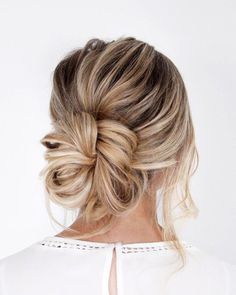 Easy Wedding Guest Hairstyles, Wedding Guest Hair, Trendy We Fryzurach, Hair Bun Tutorial, Hairstyle Tutorials, Haircut Styles, Low Bun