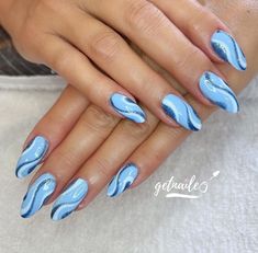 Nail Art Creative, Nail Colors And Designs, Boring Nails, Acrylic Nails Almond Shape, Elegant Touch Nails, Bright Nail Art, Summer Nail Colors, Art Deco Nails, Elegant Nail Art