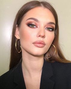 Make Up Looks Night Out, Burnt Orange Dress Makeup Ideas, Makeup Ideas Night Out, Make Up Prom Night, Simple Makeup Looks For Wedding, Evening Makeup Looks, Maquillaje Cute, Night Makeup Looks, Glow Makeup Look