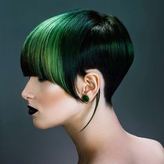 Creative Hair Color, Haute Hair, Editorial Hair, Sassy Hair, Stylish Haircuts, Hair Shows, Haircut And Color, Creative Hairstyles, Hair Collection