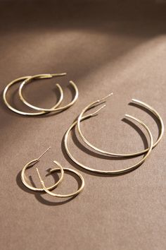 Talk about having options! Never have to think about what earrings to wear with this set of three different sized gold hoops! Small, Medium, and Large hoops for any occasion or to wear casually everyday! What Earrings To Wear, Wedding Branding, Camera Icon, Gold Dipped, Altar'd State, Accessories Jewelry Earrings, Gold Hoops, Fall Vibes, Talk About