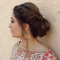 Bun Elegant, Bride Hairdo, Hairstyles For Indian Wedding, Side Braid With Bun, Event Hairstyles