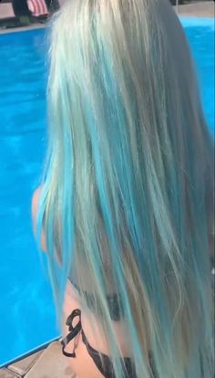 Blonde With Teal Highlights, Blue Highlights On Blonde Hair, Blonde Hair Blue Highlights, Lagoona Blue Hair, Blue Highlights In Blonde Hair, Aquamarine Hair, Blonde And Blue Hair, Hair Inspiration Long