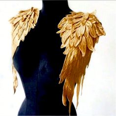 Angel Wing Neckline Lace Trim Applique Embroidery Angel Wing Nwt Gold Gold Satin Gloves Nwt Robe Diy, Applique Sewing, Sewing Collars, Peacock Dress, Gold Angel Wings, Diy Wedding Dress, Angel Costume, Kraf Diy, Cosplay Dress