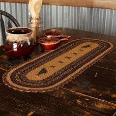 Heritage Farms Crow Braided Runner 13x36 - Primitive Star Quilt Shop Primitive Table Runners, Primitive Table, Primitive Stars, Americana Home, Rustic Table Runners, Country Table, Jute Runner, Geometric Table, Log Cabin Decor