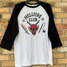 Hell Fire Club Shirt, Stranger Things Stuff, Hell Fire Club, Netflix Stranger Things, Fire Shirt, Hell Fire, What U Want, Anime Jewelry, Black Sleeves