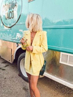 Entradas de joandkemp | LIKEtoKNOW.it Jo And Kemper, Color Me Beautiful, Love Everyone, High Waist Fashion, High Waisted Jean Shorts, Cute Spring, Flowy Dress, Cut Off Shorts, Spring Summer Outfits