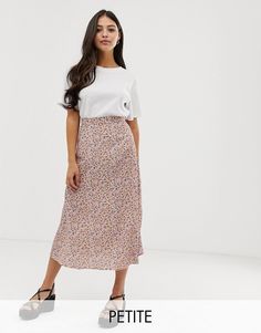 Midi Slip Skirt, Professional Skirt, Floral Wrap Skirt, Full Midi Skirt, Midi Skirt Outfit, Petite Skirt, Daytime Dresses, Floral Maxi Skirt, Floral Midi Skirt