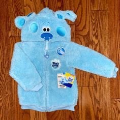 Light Blue Unisex Blues Clues & You Super Soft Fleece, Full Zip Jacket. Really Cute Character Hood Detail In Perfect Condition Size 2t Nwt Smoke & Pet Free Home Available For Bundling Blues Clues Nursery, Blues Clues Mailbox, Smoker House, I Want A Baby, Blue's Clues And You, Kids Inspo, Vintage Kids Clothes, Cute Character, Kid Clothes