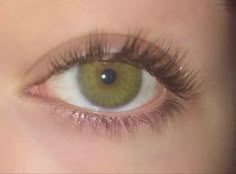 Light Green Hazel Eyes, Olive Green Eyes Aesthetic, Green Eyes Aesthetic Girl, Green Eye Aesthetic, Olive Eyes, Light Green Eyes