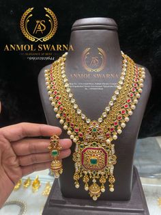 Gold Jewellery Indian, Gold Jada, Gold Bridal Jewellery, Wedding Jewellery Designs, Wedding Jewelry Sets Bridal Jewellery, Gold Bangles For Women