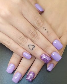 Lavender Nails With Glitter Short, Light Purple Nails With Glitter Short, Simple Purple Nail Designs Short, Purple Prom Nails Short, Purple Squoval Nails, Lilac Purple Nails Short, Purple Nails With Accent Nail, Short Nails Ideas Purple, Short Nail Designs Purple