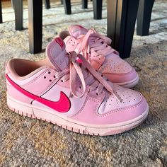 Triple Pink Nike Dunks Womens Size 8 Nike Triple Pink, Nike Dunks Womens, Triple Pink Dunks, Pink Nike Dunks, Nike Shoes Pink, Pink Nike Shoes, Pretty Sneakers, Wishlist 2024, Pink Nike