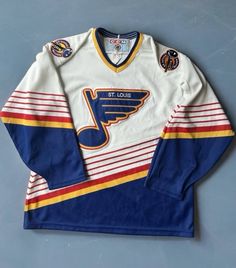 Iconic Hull and Gretzky Jersey Vintage Hockey Jersey, Vintage Basketball Jerseys, Hockey Uniform, Hockey Sweater, Blues Nhl, Nhl Hockey Jerseys, Clothing Making, Jacket Outfit Women, Hockey Stuff