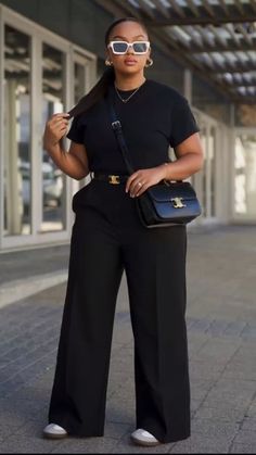 Business Casual Therapist Outfits, Business Casual No Heels, Black Women Office Wear, 5ft Tall Women Fashion Outfit, Office Wear For Plus Size Women, Sambas Work Outfit, All Black Corporate Outfit, Curvy Business Outfit, Plus Sized Business Casual