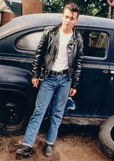 Rock And Roll Outfits Men, Rock N Roll Outfit Men, 50s Outfits Men, Rockabilly Style Men, Greaser Guys, 80s Outfits Men, Vintage Outfits For Men, Greaser Outfit, Greaser Aesthetic