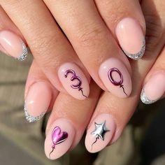 Birthday nails idea with balloons Pink French Tips Coffin, Balloon Nails, Birthday Nails Ideas, 21st Birthday Nails, Birthday Nail Art, Birthday Nail Designs, Horror Nails, Chrome Nails Designs, Nail Idea