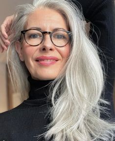 55 Classy Long Hairstyles for 60 Year Old Women with Glasses - Plus Size Women Fashion Long Hair Over 50, Long Grey Hair, Styles For Women Over 50, Curly Hair Wigs, Silver White Hair, Grey Hair Don't Care, Women Haircuts, Growing Your Hair Out, Hair Over 50