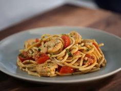 Shrimp Scampi Pasta, Cherry Tomato Recipes, Cherry Tomato Pasta, Tia Mowry, Salsa Fresca, Tomatoes Recipe