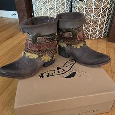 Great Condition Freebird Manchester Boots, Freebird Shoes Blade, Freebird Woodland Boots, Bohemian Suede Fringe Boots, Freebird Boots, Bohemian Brown Ankle-high Boots, Freebird By Steven, Brown Gold, Bootie Boots