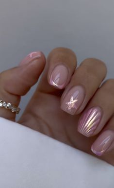 Very Short Square Nail Designs, Minimalist Nails Beige, Short Nails August, Nail Art Regular Polish, Summer Nails Inspo 2024 Short, Extremely Short Nails, Summer Nail 2024 Trends, Nail Trends 2024 Summer, Short Natural Nail Designs