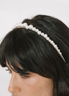 The epitome of understated luxury, the Belladonna Headband is a delicate gold-wrapped band adorned with artfully hand-wired Czech pearls. Each pearl varies in size from its neighbor, creating a beautifully organic texture that plays against the refined simplicity of the band. Whether worn on its own or layered for a bolder statement, it’s perfect for adding a touch of ethereal charm to any look. Julia Berolzheimer, Understated Luxury, Head Bands, Pearl Headband, Velvet Bow, Autumn Garden, Fine Jewelry Gift, The Band, Something Blue