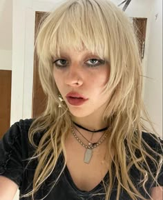 Choppy Blonde Hair, Mullet Long Hair Women, Wolf Cut Blonde Hair, Blonde Goth Hair, Straight Hair Shag Haircut, Long Mullet Straight Hair, Grunge Blonde Hair, Alt Blonde Hair, Shaggy Blonde Hair