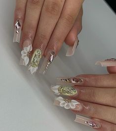 Our Lady Of Guadalupe Nails, Guadalupe Nails, Virgencita Nails, Catholic Nails, Mc Nails, Cow Nails, Nude Nails, White Nails, Winter Nails