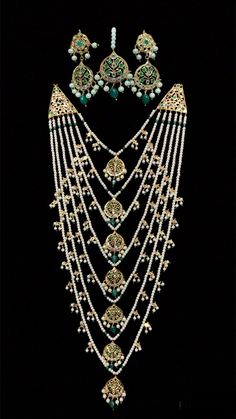 satlada with earrings and tika made using shell pearls with polki and tear drop motifs 22ct gold plating Green Indian Jewellery, Satlada Necklace, Jadau Jewellery, Pearl Chain, Indian Jewellery, Tear Drop, Hyderabad, Chain Styles, Indian Jewelry