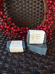 Charcoal Tea Tree Soap Acne Detox, Tea Tree Soap, Laundry Soap Homemade, Skin Tea, Tree Soap, Cupcake Soap, Charcoal Soap, Diy Body Care