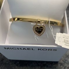 Beautiful Mk Bracelet In Box With Tags. Make Me An Offer. Any Questions Please Ask Before Purchasing As Is No Refund Or Exchanges. Item Is Brand New. Modern Michael Kors Jewelry For Gift, Michael Kors Modern Jewelry For Gifts, Luxury Michael Kors Jewelry Gift, Mk Bracelet, Timeless Michael Kors Jewelry, Modern Michael Kors Gold Jewelry, Silver Timeless Michael Kors Jewelry, Luxury Silver Michael Kors Jewelry, Michael Kors Bracelet