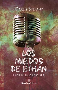 an old fashioned microphone with the words los meddos de ethan on it in spanish