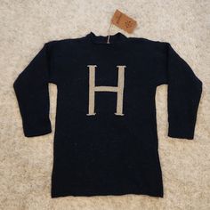 Harry Potter Women's Weasley Xmas H Christmas Jumper Sweater New With Tags! Size Xs Dark Blue See Pictures For Details And Dimensions Ravenclaw Cardigan, Quidditch Costume, Harry Potter Christmas Sweater, Harry Potter Sweater, Maroon Sweatshirt, Cocoon Sweater, Color Block Sweatshirt, Graphic Sweaters, Christmas Jumper