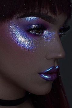 Unicorn Halloween Makeup, Halloween Makeup Inspo, Unicorn Makeup Halloween, Alien Makeup, Festival Makeup Glitter, Glitter Makeup Looks, Drag Make-up, Unicorn Makeup, Rave Makeup