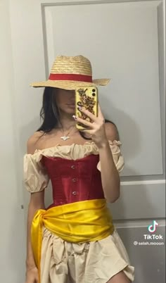 Luffy X Nami Halloween Costume, Luffy Women Cosplay, Luffy Costume Girl, One Piece Costume Halloween, Luffy Girl Cosplay, Luffy Female Cosplay, Luffy Cosplay Female, Luffy Halloween Costume, One Piece Cosplay Female