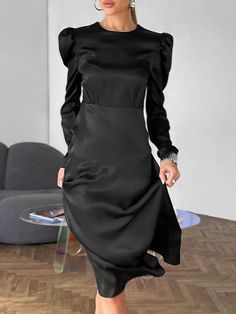 A-Line Long Sleeves Pleated Solid Color Zipper Round-Neck Midi Dresses