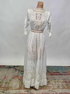 Antique Edwardian White Cotton Summer Dress w/ Floral Embroidery & Crochet Lace | eBay 1910 Summer Dress, Edwardian Lingerie Dress, Edwardian Fashion Dresses, Shadow Wizard, 1900s Dress, Dress 1900, Drowsy Chaperone, White Cotton Summer Dress, Edwardian Era Fashion