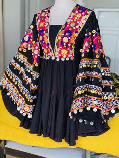 Afghani Dress Design, Pakistani Embroidery, Afghan Culture, Afghani Dress, Afghani Clothes, Dress Designing, Afghan Fashion, Afghan Clothes, Desi Fashion Casual