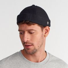 This brimless cap adapts to head sizes between 56/60 cm. Adjustable. Weight: 80 Gr This comfortable cap adds elegance to you in the autumn-winter, while protecting your head. It adapts to any style. If you don't want our "K brand metal icon" to appear, send us a message. The head size of the male model in the picture is 57cm. Material : Wool Blend Unisex design Only hand washing ✔️Our product photos belong to our company, you don't have to worry when you order from our registered brand named Kül Casual Windproof Beanie Hat, Adjustable Short Brim Functional Hat, Functional Adjustable Short Brim Hat, Solid Windproof Hats With Curved Brim, Casual Windproof Beanie, Modern Curved Brim Hats For Streetwear, Solid Color 5-panel Hat, One Size Fits Most, Adjustable Hat With Cotton Sweatband, Casual Windproof Hat, One Size Fits Most