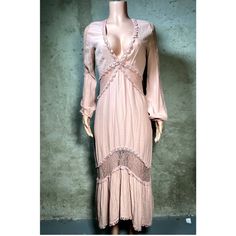 For The Love Of Lemons Blush Pink Full Length Dress Sz. Small Size: Small Condition: Excellent Pre-Owned Measurements: Underarm To Underarm: 17.5" Underarm To Sleeve Bottom:20.5" Underarm To Dress Bottom: 45" Length:46" For The Love Of Lemons, Love Of Lemons, Lemon Dress, Full Length Dress, Love And Lemons, For Love And Lemons, For Love, Blush Pink, Full Length