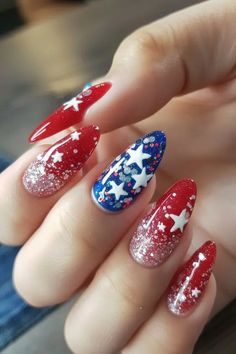 Stylish 4th of July Nail Designs: From Chic Simplicity to Timeless Elegance 2024 4th Of July Glitter Nails, Fourth Of July Nails Sparkle, Fire Work Nails Design 4th Of July, Red White And Blue Sparkle Nails, 4thnof July Nails, Nail Manicure, Fourth Of July