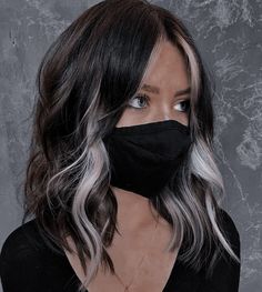 Hair Color Underneath, Peekaboo Hair, Hair Color Streaks, Hair Streaks, Hair Dye Colors, Hair Inspiration Color, Hair Inspo Color, Hair Color For Black Hair, Grey Hair