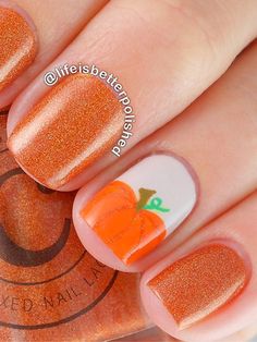 The matching glittery orange polish rounds out this fall-ready mani. Get the easy step-by-step tutorial to creating small pumpkins. Scarecrow Fingernails, Nails Thanksgiving, Art Thanksgiving, Nails Holiday, Halloween Manicure, Thanksgiving Nail Art, Thanksgiving Nail, Unghie Nail Art, Nails Arts