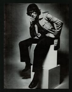 Yves Saint Laurent 1969 Original vintage Tear sheet (1 sheet double sided) Size: 23.5 x 31 cm approx Frame not included. Man Studio Photoshoot, Editorial Studio Shoot, White Studio Photoshoot, Doc Outfits, Vintage Photo Ideas, Ysl Aesthetic, Ysl Fashion, Yves Saint Laurent Men, 70s Men