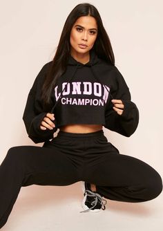 Style A Hoodie, Oversized Cropped Hoodie, Ripped Shorts, London Print, Going Out Tops, Tie Dye Hoodie, Casual Tops For Women, Oversized Hoodie, It's Hot