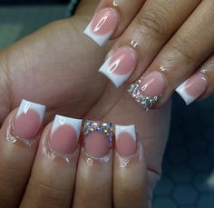 Cute Short Acrylic Nails Black Women, One Nail Rhinestone Design, Blinged Short Nails, Short French With Rhinestone, Short French Bling Nails, French Tip Nails Sliver, French Tips Nails With Rhinestones, Small Bling Nails, Short Nails Acrylic With Rhinestones