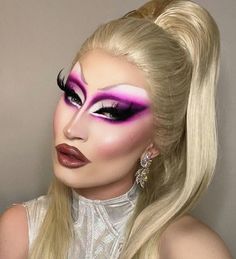 Drag Queen Makeup Tutorial, Stunning Makeup Looks, Earthy Vibes, Drag Make-up, Baby Check, Drag Queen Makeup, Pride Makeup, Drag Makeup, Queen Makeup